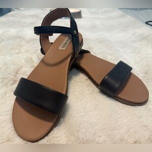 Steve Maden Black Leather Sandals